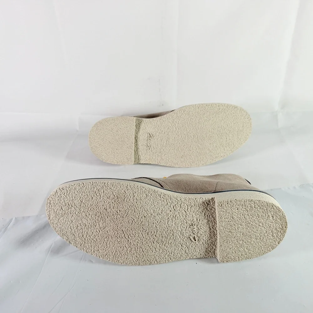 Clarks Bushacre 3 Men's Stone Suede Chukka Boots Size 11 M New in Box